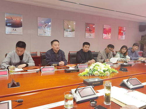 校黨委書記萬(wàn)繼軍赴安徽金鵬建設(shè)集團(tuán)走訪調(diào)研